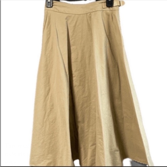 Tan midi skirt with front lace up bows and side belt detail. Size small. - Picture 3 of 3